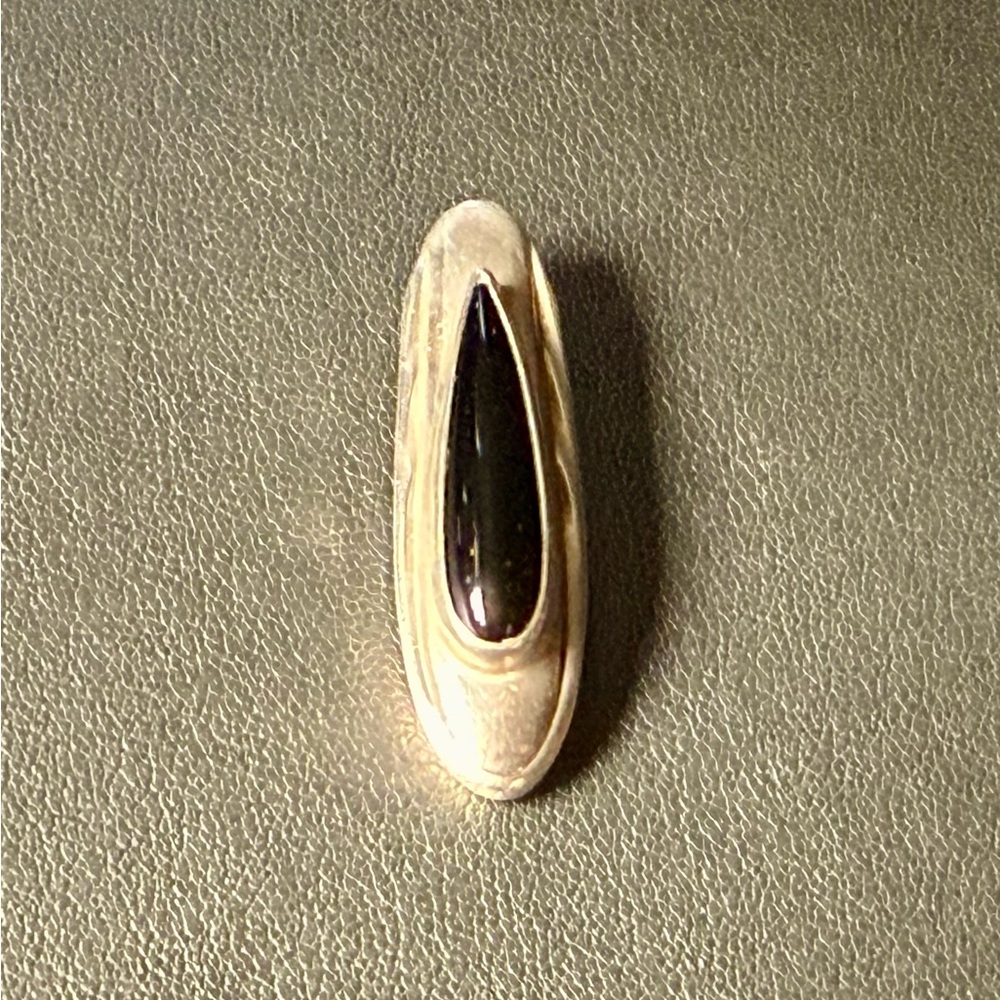 vtg Silver & Onyx Pendant